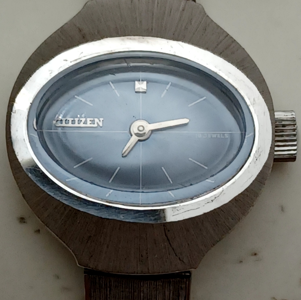 CITIZEN VINTAGE LADIES OVAL BLUE FACE